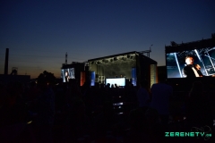 Tropical-Mountain-180