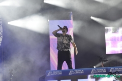 Tropical-Mountain-402